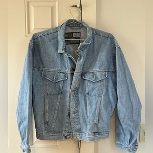 Vintage medium-weight jean jacket